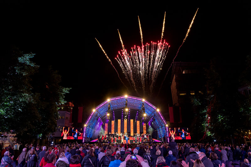 The Maestro & The European Pop Orchestra